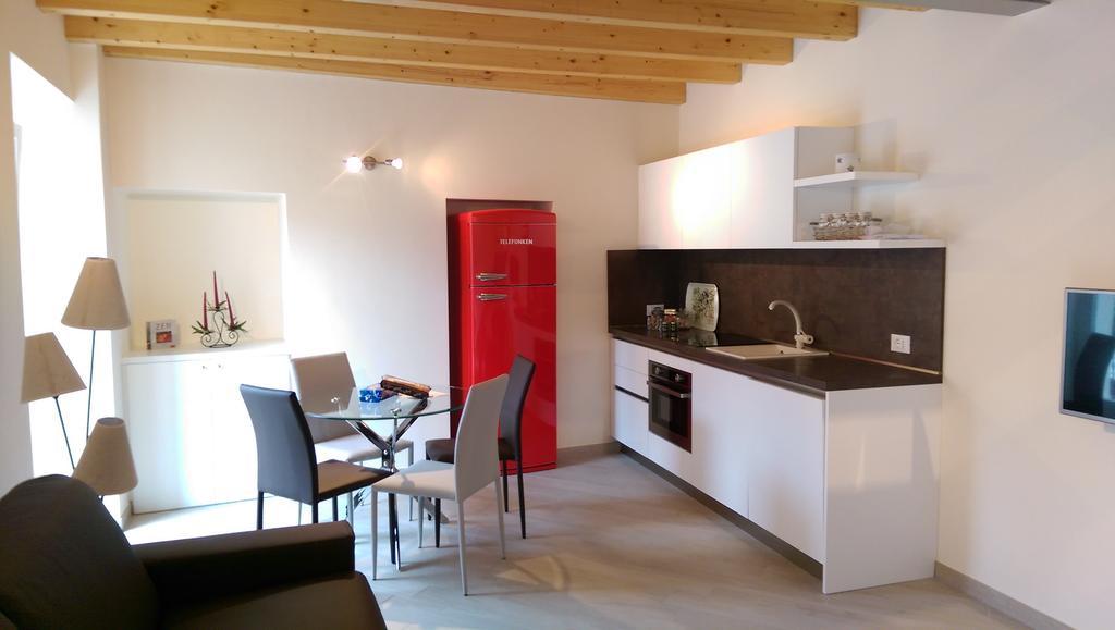 Ca' Due Olivi Apartment Тосколано Мадерно Екстериор снимка